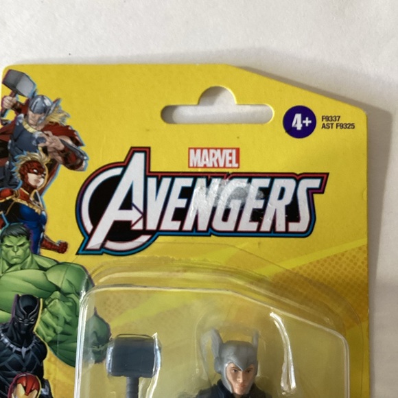 Marvel Avenger's Action Figure Thor NWT - Picture 5 of 5